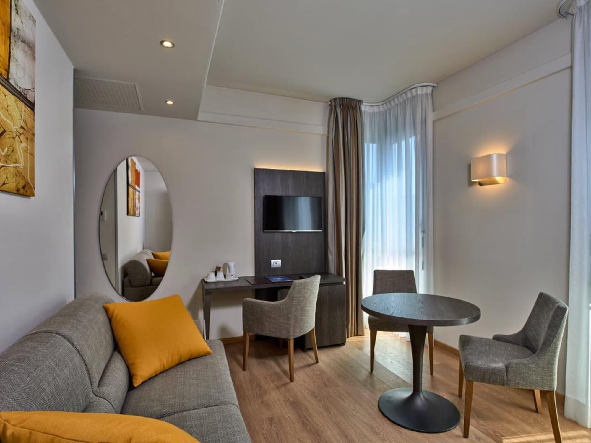 Hotel Côme Esterno foto