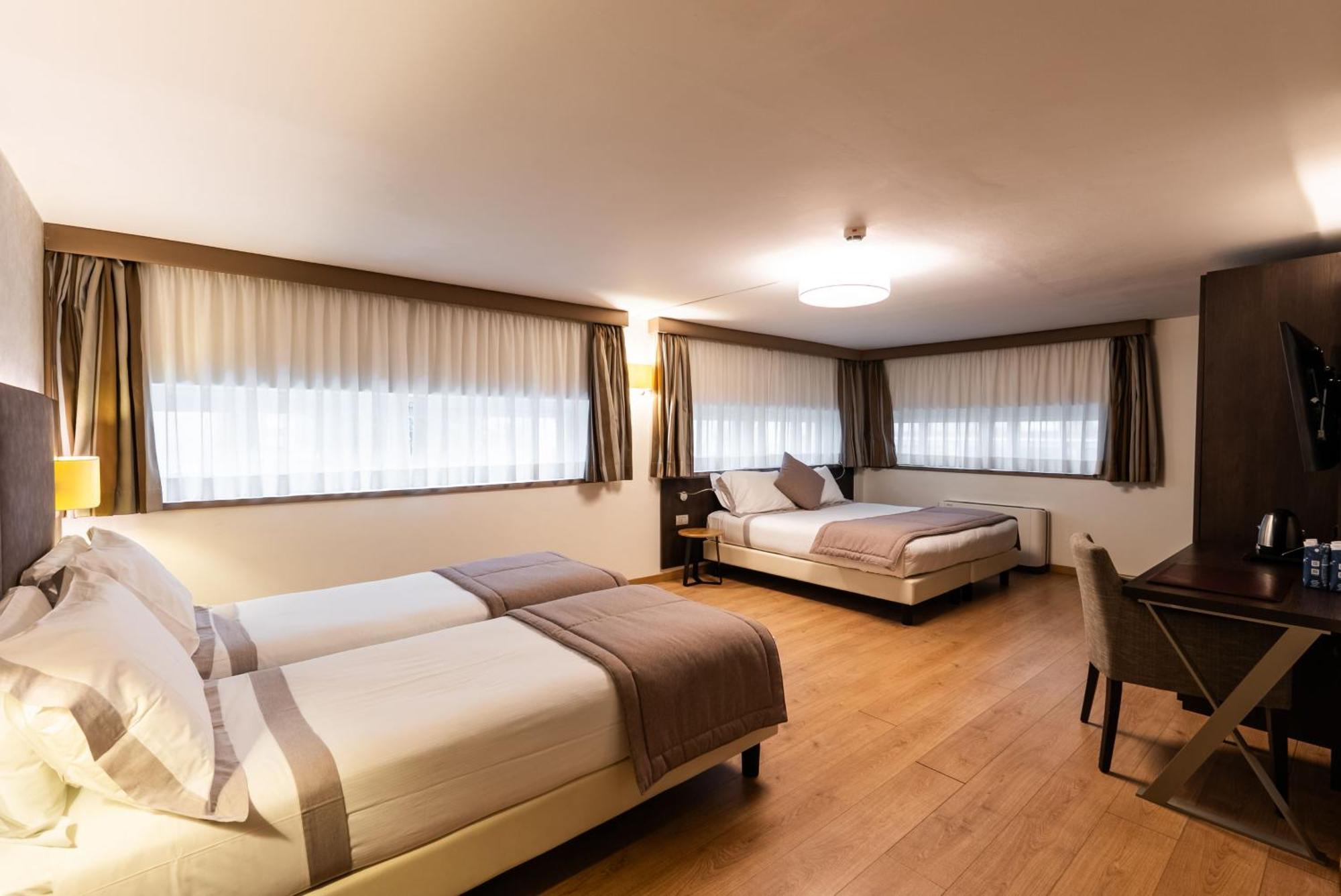 Hotel Côme Esterno foto